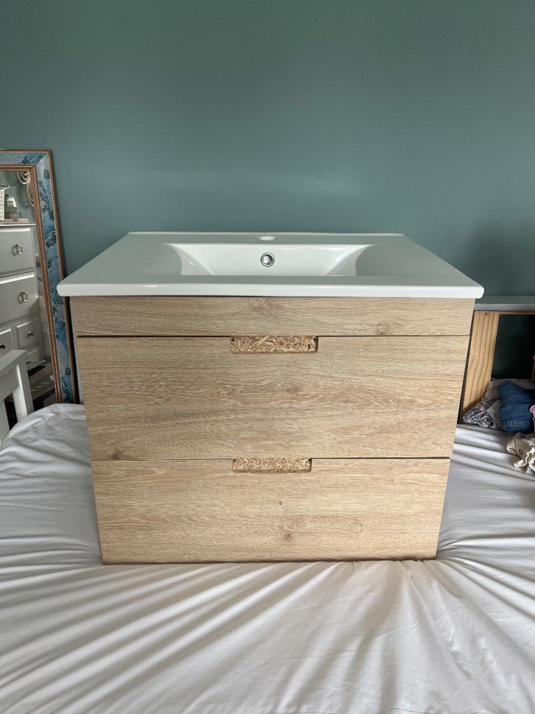 Joseph Miles scudo Aubrey sink and Vanity Unit 600mm