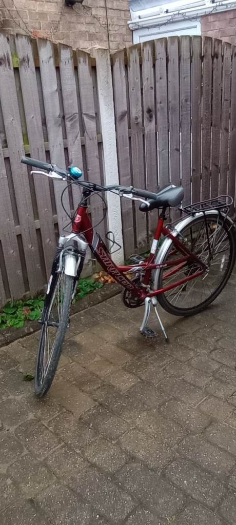 Saracen Hytrail Ladies bike good condition