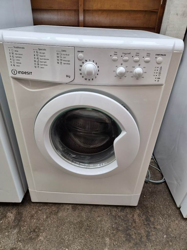 Indesit 8kg Washing Machine – White, Good Condition
