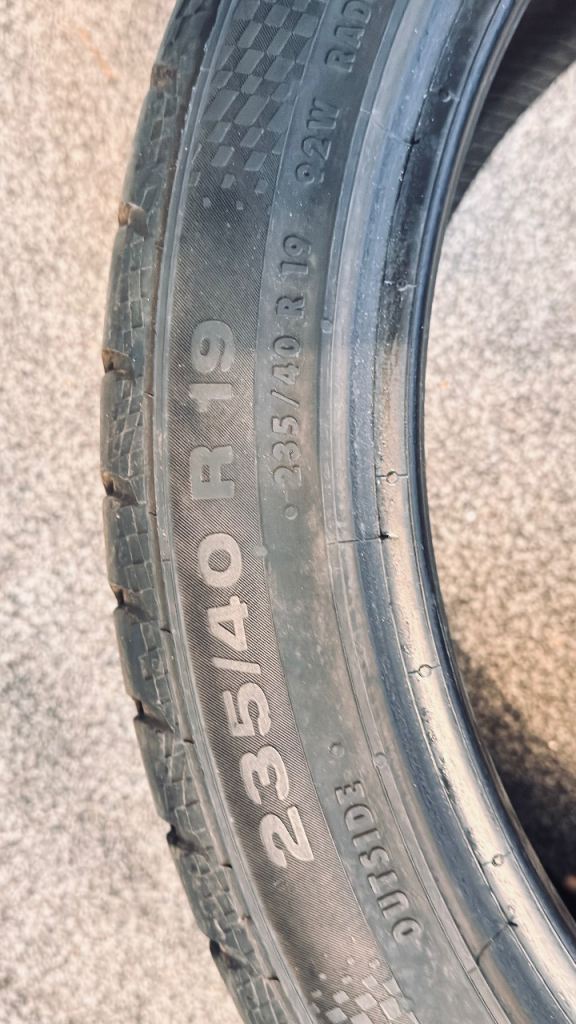 Contisportcontacts 3 235/40 R19