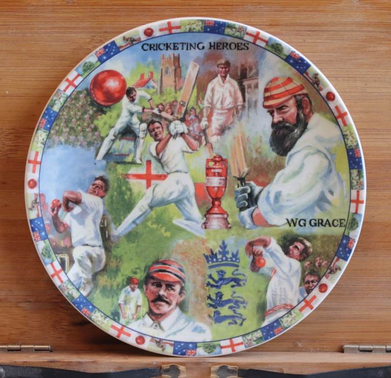 REDUCED!  Cricketing Heroes Plate