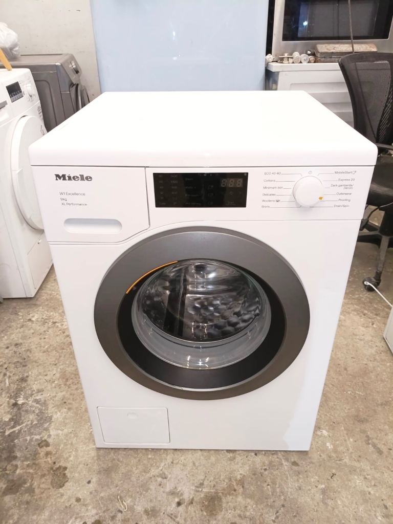 Miele 9kg washing machine A+++ new model like new 