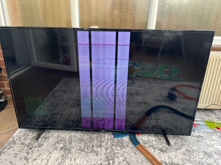 Broken Tv 