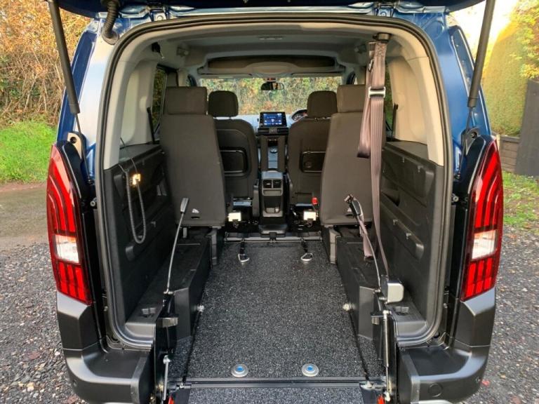  Peugeot Rifter 1.2 PureTech 130 Allure Premium 5dr AUTOMATIC WHEELCHAIR