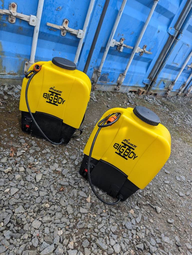 2x FaceLift BigBoy Powered Window Cleaning Backpacks – Used Once