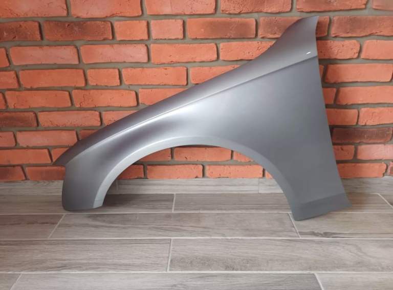 AUDI A4 2008-2012 PASSENGER SIDE WING PANEL SILVER LX7W