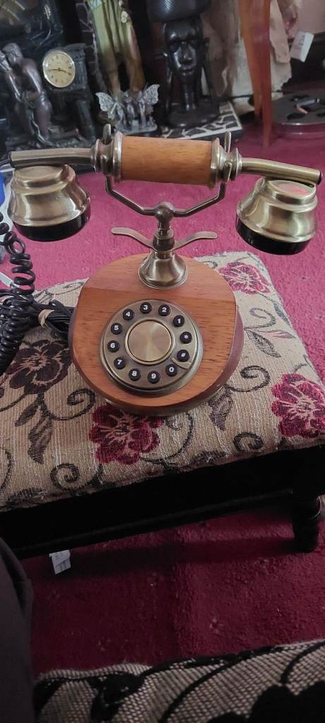 Ma Belle Vintage Pushbutton Telephone 