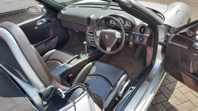 Porsche 987 Boxster 3.4S 6 speed. Arctic Silver Metallic with superb Porsche Service History