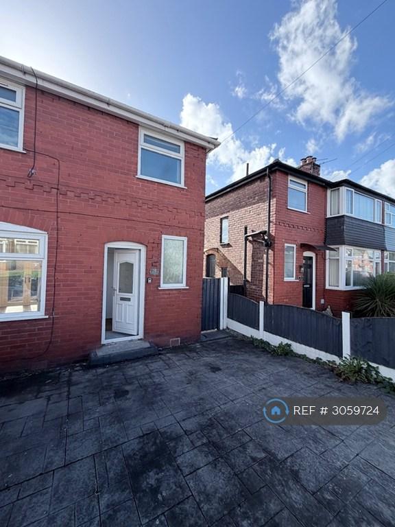 3 bedroom house in Lawnswood Drive, Manchester, M27 (3 bed) (#3059724)