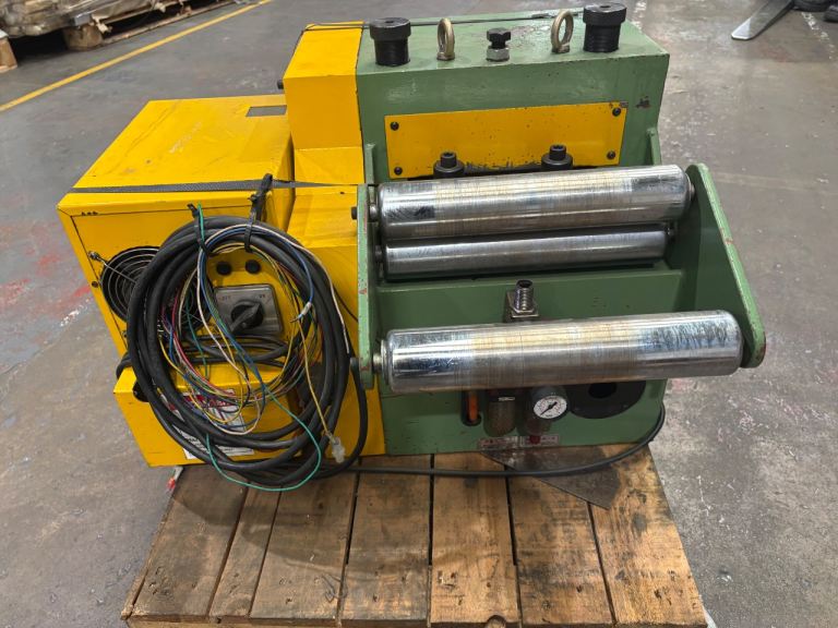 Shingles Da Servo Feeder