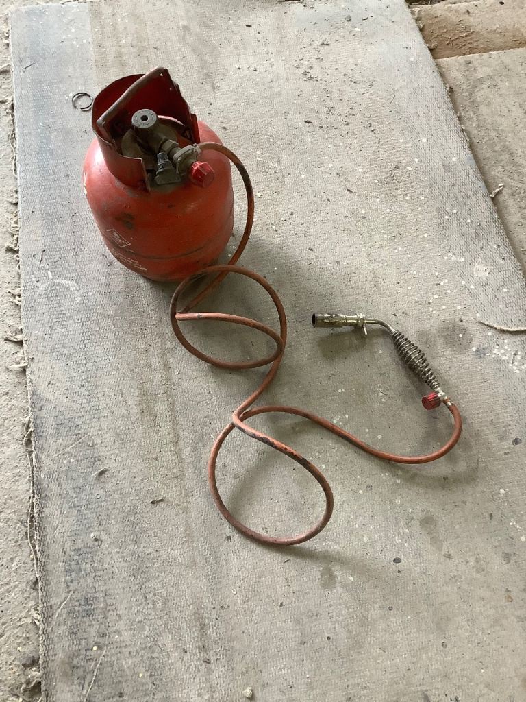 Blow torch