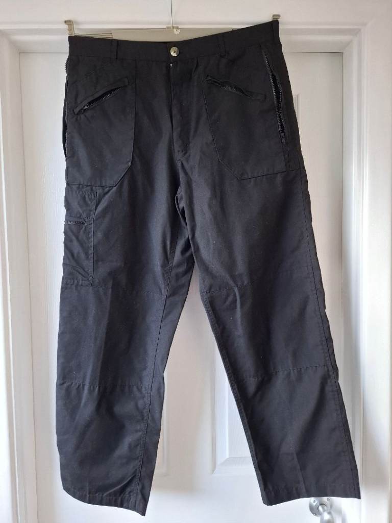 Regatta black trouser / cargo pants 30-32" waist x 29" leg. £15 Unworn