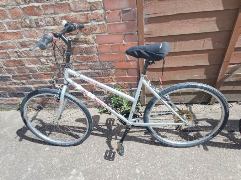 Dawes ladies commuting bike 