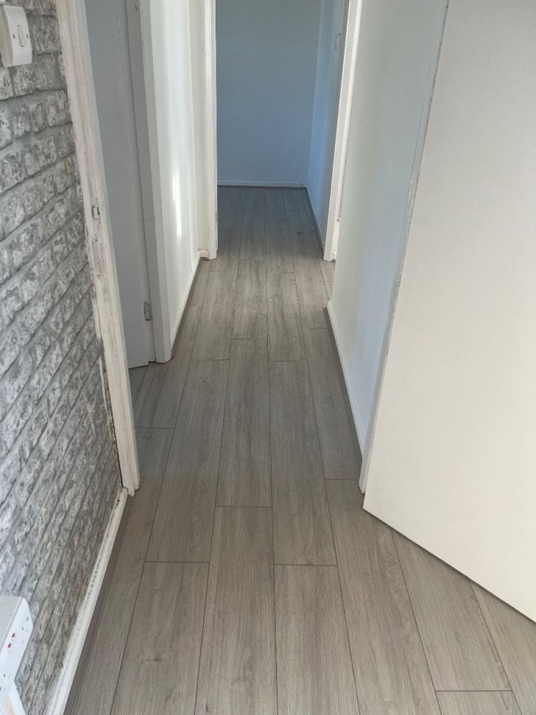     Laminate Flooring Supply & Fit – Professional Installation at Affordable Prices