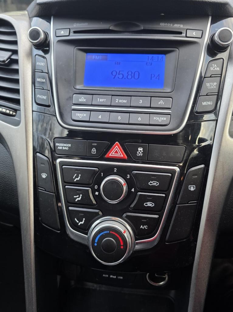 HYUNDAI I30 1.6 CRDi Active 2014