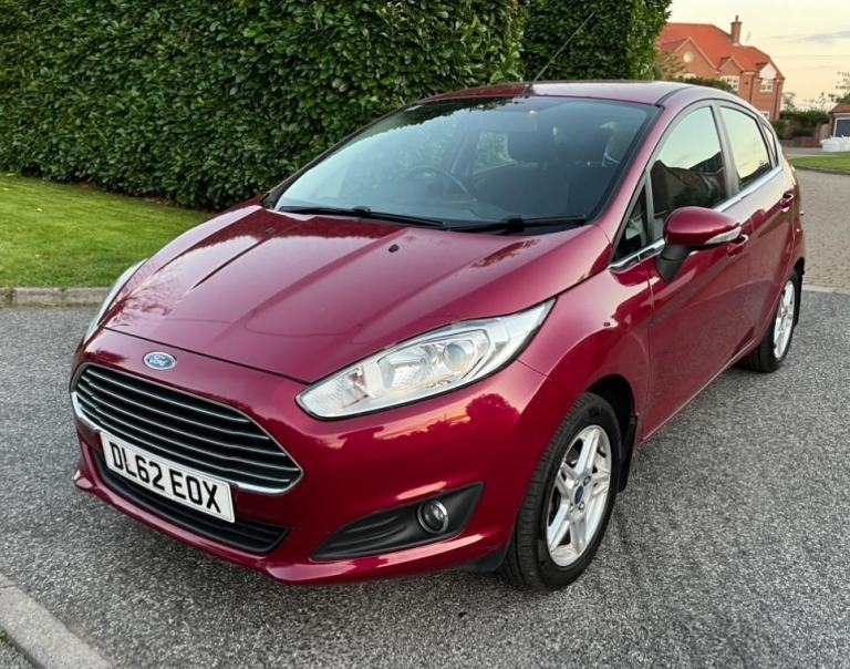 2013 FORD FIESTA 1.0 ZETEC GENUINE 67,000 MILES LONG MOT JUST SERVICED LOVELY!