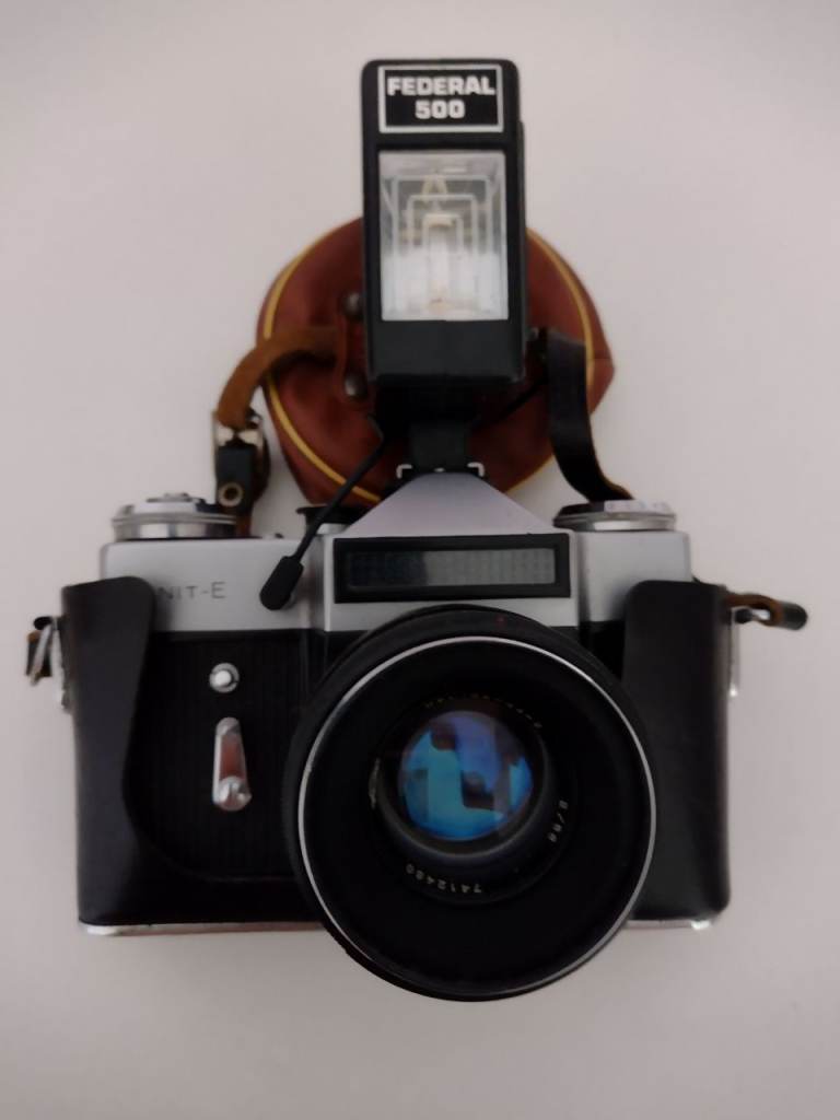 Zenit E 35 mm Vintage 1970's Camera/Case/Accessories. All in excellent condition! See photos/details
