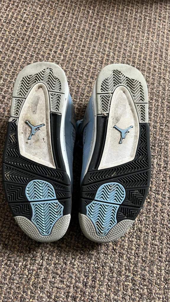 Jordan 4 University Blue