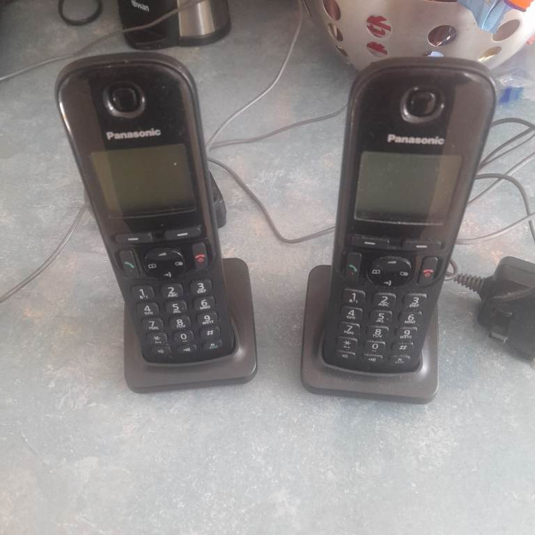 Pair of Panasonic phones 