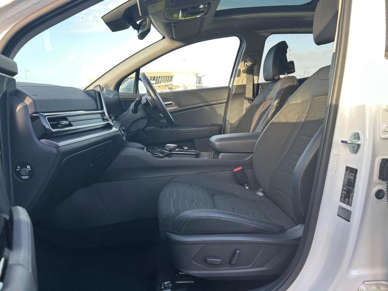 2022 Kia Sportage 1.6T GDi HEV 4 5dr Auto ESTATE PETROL/ELECTRIC Automatic