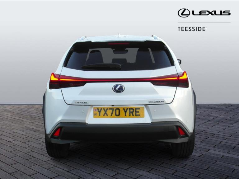 2020 Lexus UX 2.0 250h Premium SUV 5dr Petrol Hybrid E-CVT Euro 6 (s/s) (184 ps) ESTATE Petrol/El...