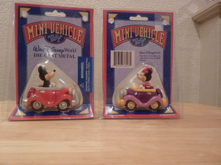 WALT DISNEY WORLD DIE CAST MINI VEHICLES WITH CHARACTERS. SET OF 2