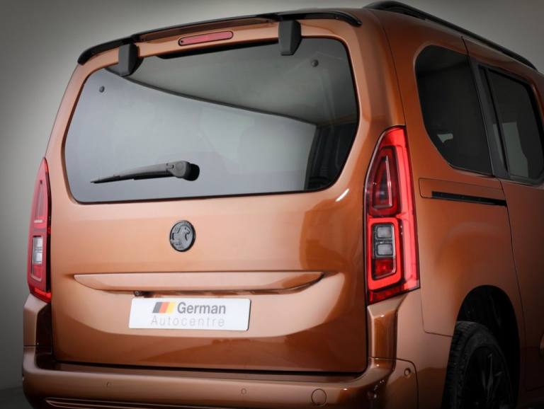 2021 Vauxhall Combo Life 1.2 Turbo 130 Elite 5dr Auto [7 seat] MPV PETROL Automatic