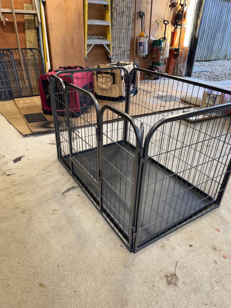 Pet crate 