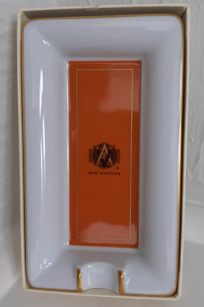 AVO Uvezian luxury single Cigar ashtray 