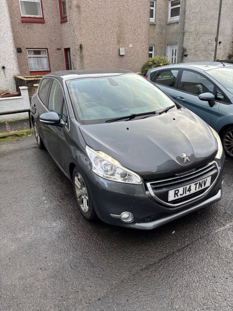 Peugeot, 208, Hatchback, 2014, Manual, 1560 (cc), 5 doors