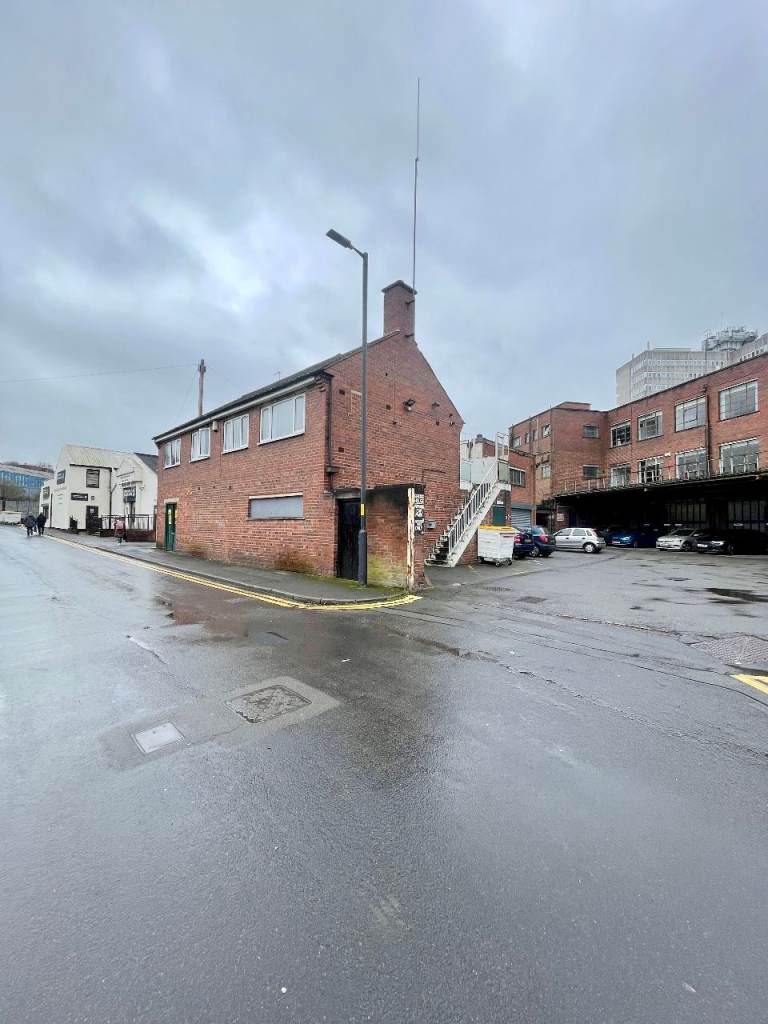 Luxury  Studios  Walsall Town Centre