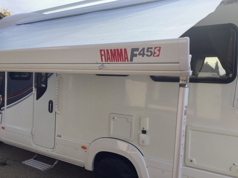 FIAMMA WIND OUT AWNING
