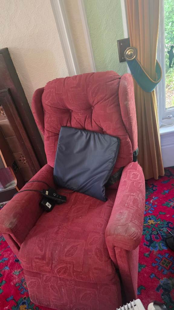 Red Fabric Recliner Armchair – Fully Functional