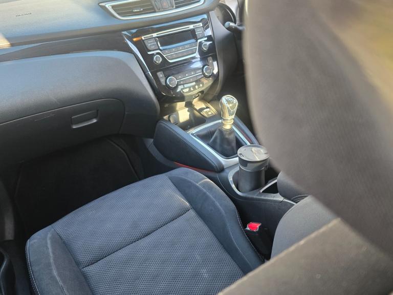 2014 Nissan Qashqai 1.2 DiG-T Acenta 5dr HATCHBACK Petrol Manual