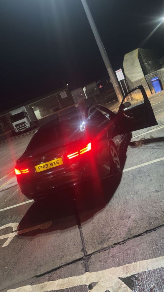 BMW, 3 SERIES, Saloon, 2013, Manual, 1995 (cc), 4 doors