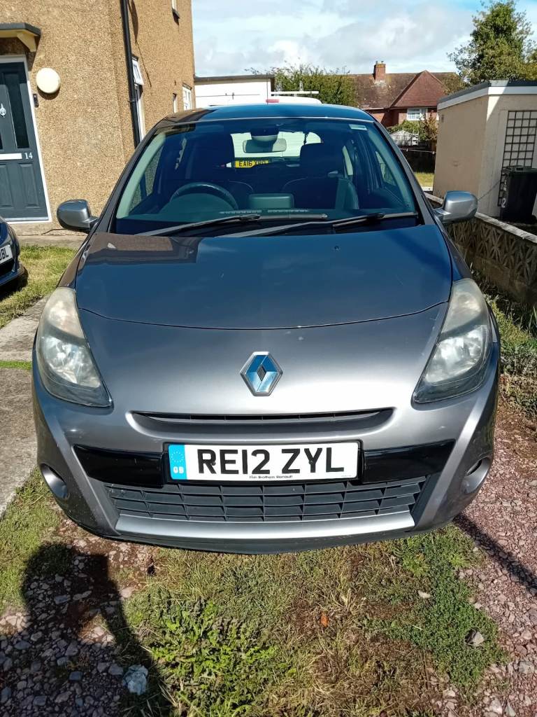 Low mileage 2012 Renault Clio 1.2. Reliable and economical.