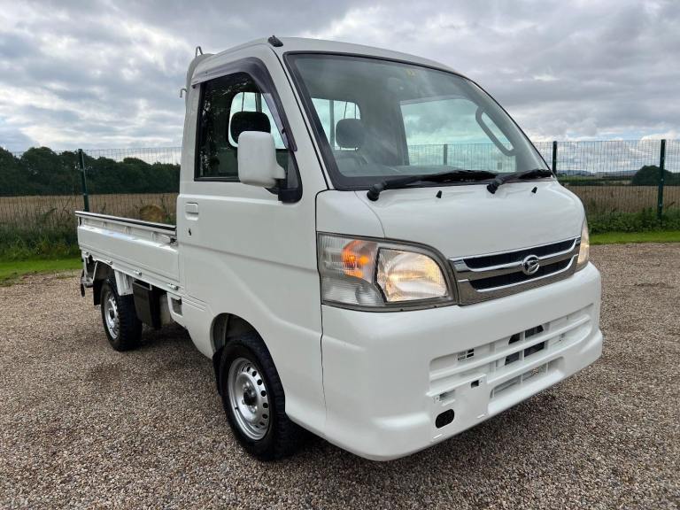 DAIHATSU HIJET PICK UP TRUCK 660cc 4X4 5 SPEED MANUAL ( LIKE SUZUKI CARRY )