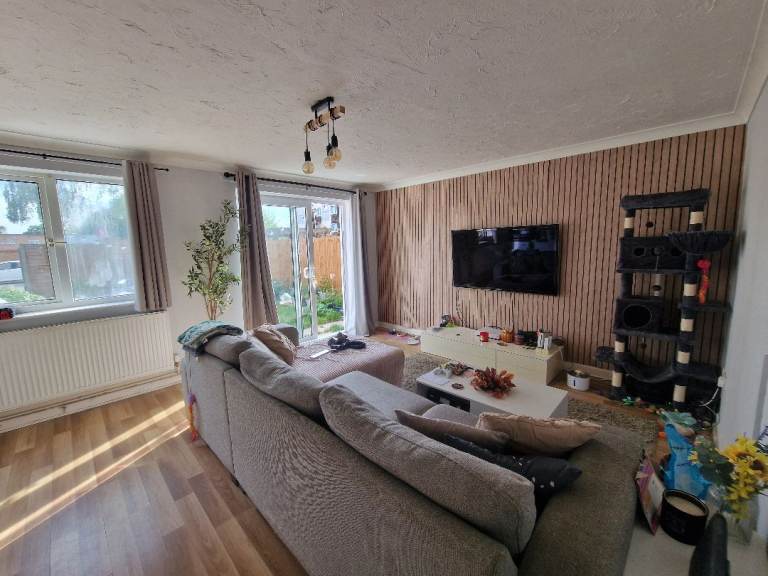 3 bed semi-detached house