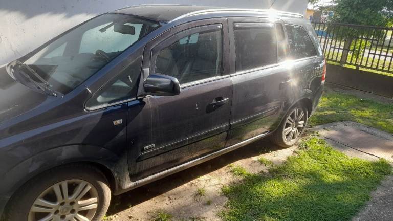 Vauxhall, ZAFIRA, MPV, 2011, Manual, 1686 (cc), 5 doors