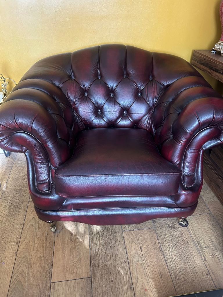 Thomas Lloyd 3 piece suite