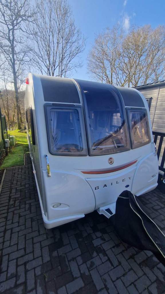 Exclusive 2015 Bailey Unicorn Madrid + Isabella Awning – Ultimate Touring Package