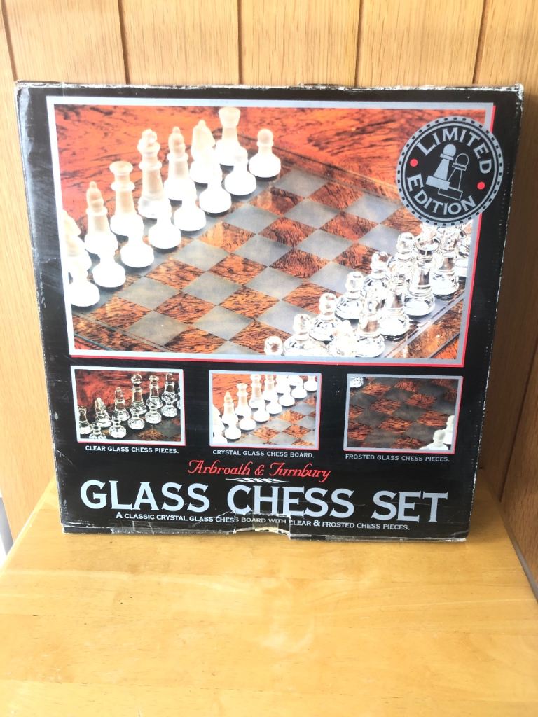 Arbroath & Turnbury Glass Chess Set – Limited Edition 35×35 cm – Complete Boxed