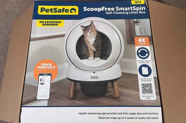 PetSafe ScoopFree SmartSpin Self-Cleaning Litter Box - Advanced Odour Control & Health Monitoring