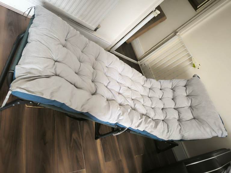 New folding large 70x190cm adjustable premium quality camping fishing hiking bed sun lounger 