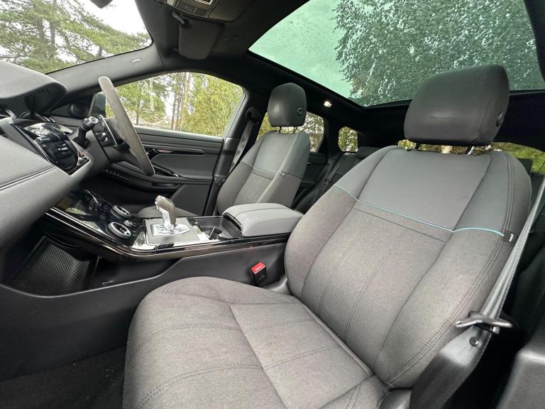 2022 Land Rover Range Rover Evoque 1.5 P300e R-Dynamic SE 5dr Auto ESTATE PETROL/ELECTRIC Automatic