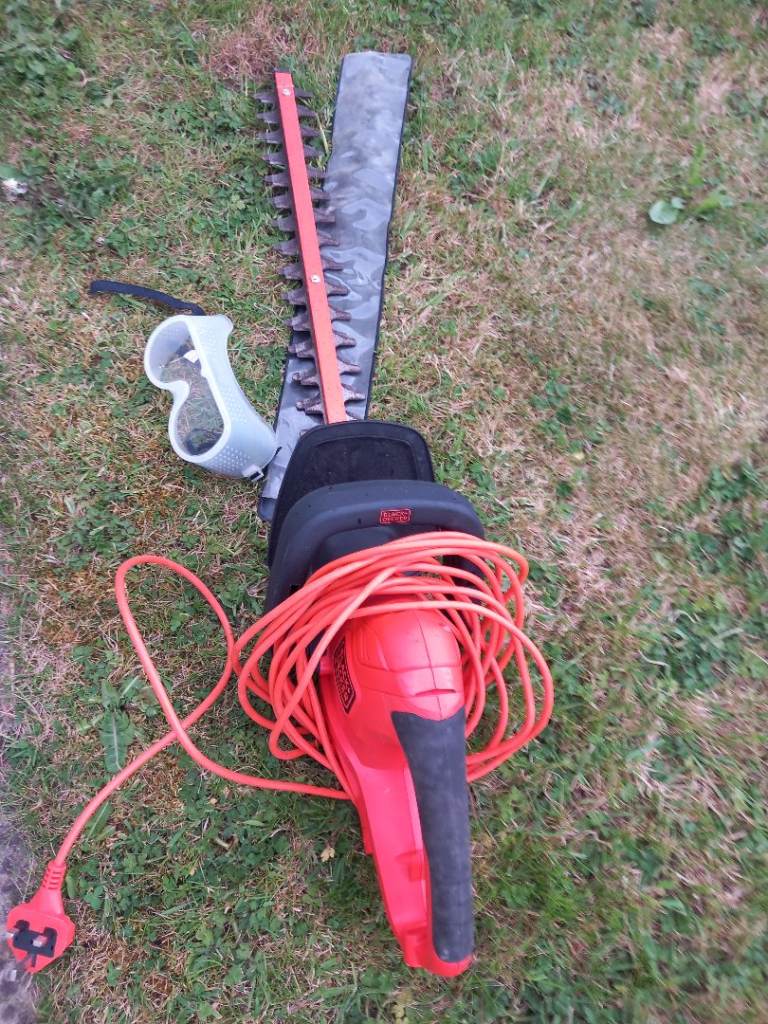 Black & Decker Hedge Trimmer
