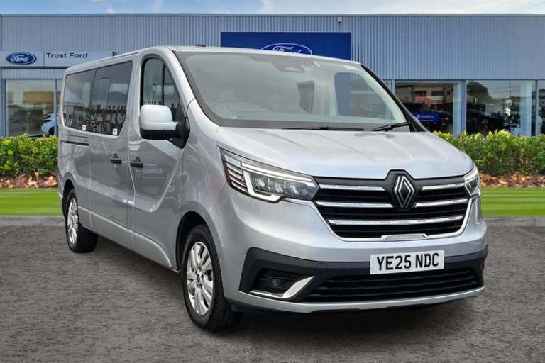 2025 Renault Trafic Extra LL30 LWB 9 Seat Minibus Blue dCi 150ps Manual Minibus Diesel Manual