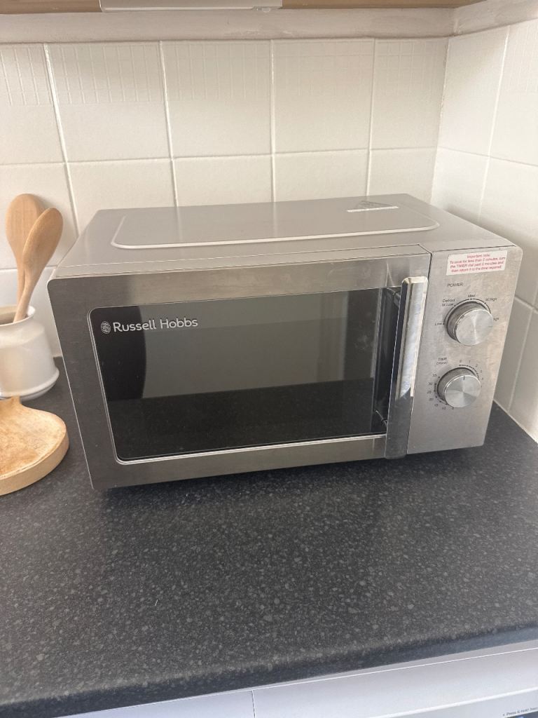 Russell Hobbs Microwave Oven – Good Condition, Silver