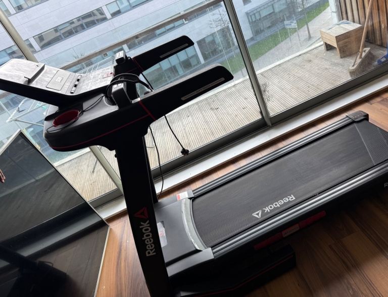 Reebok Jet 100z Folding Treadmill