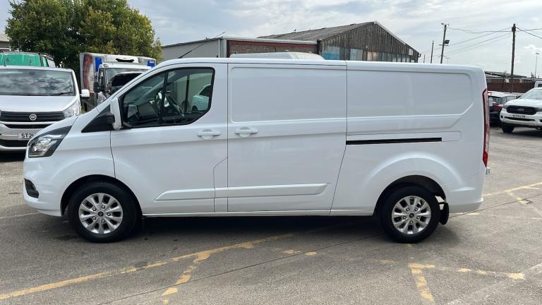 2023 Ford Transit Custom TRANSIT CUSTOM 300 L2 H1 DIESEL FWD  2.0 Eco Blue 130ps Low Roof Van Die...